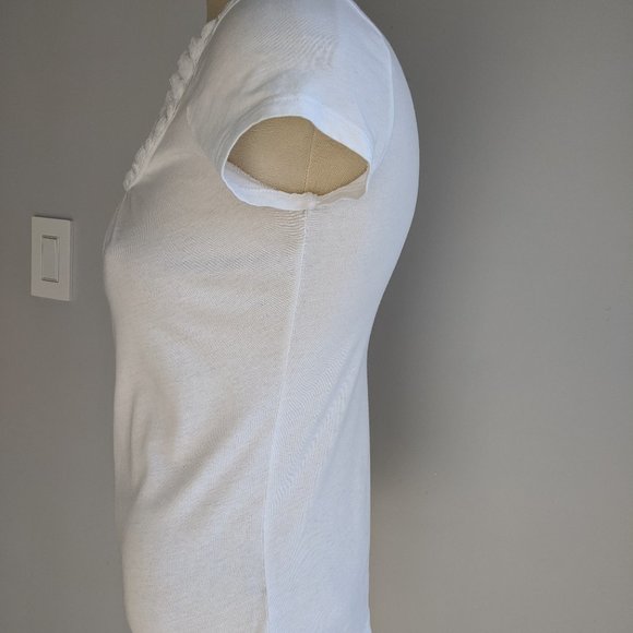 Ann Taylor LOFT white top with rosette detail - Picture 3 of 13